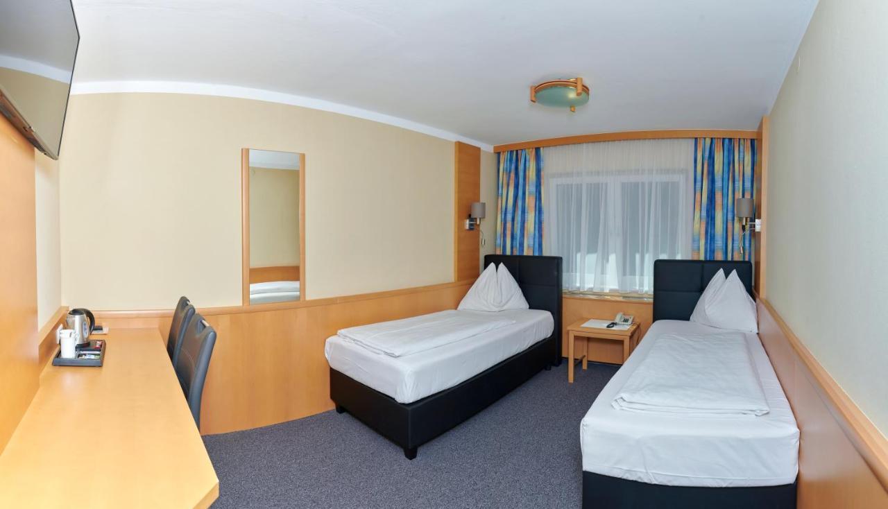 Hotel Ganslhof - Adults Only Залцбург Екстериор снимка