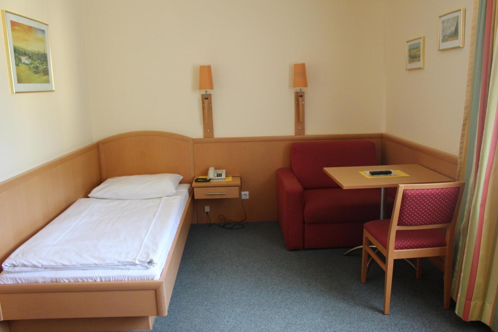 Hotel Ganslhof - Adults Only Залцбург Стая снимка